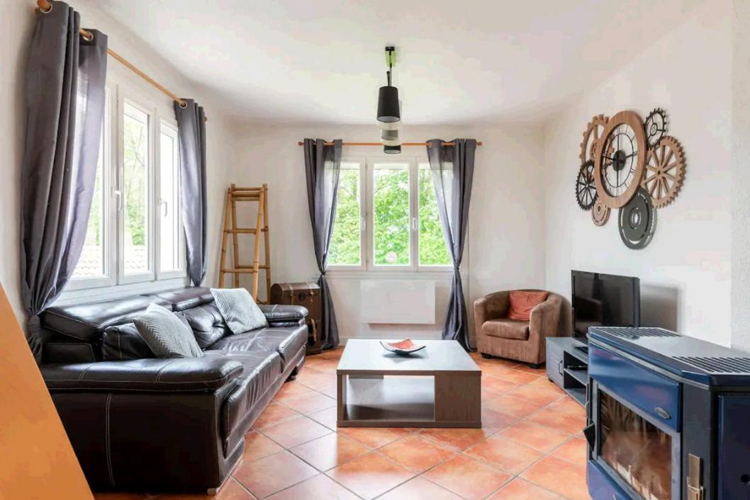 Jolie Appart T4 La Zoune Avec Jardin 8 Personnes 乔日 外观 照片